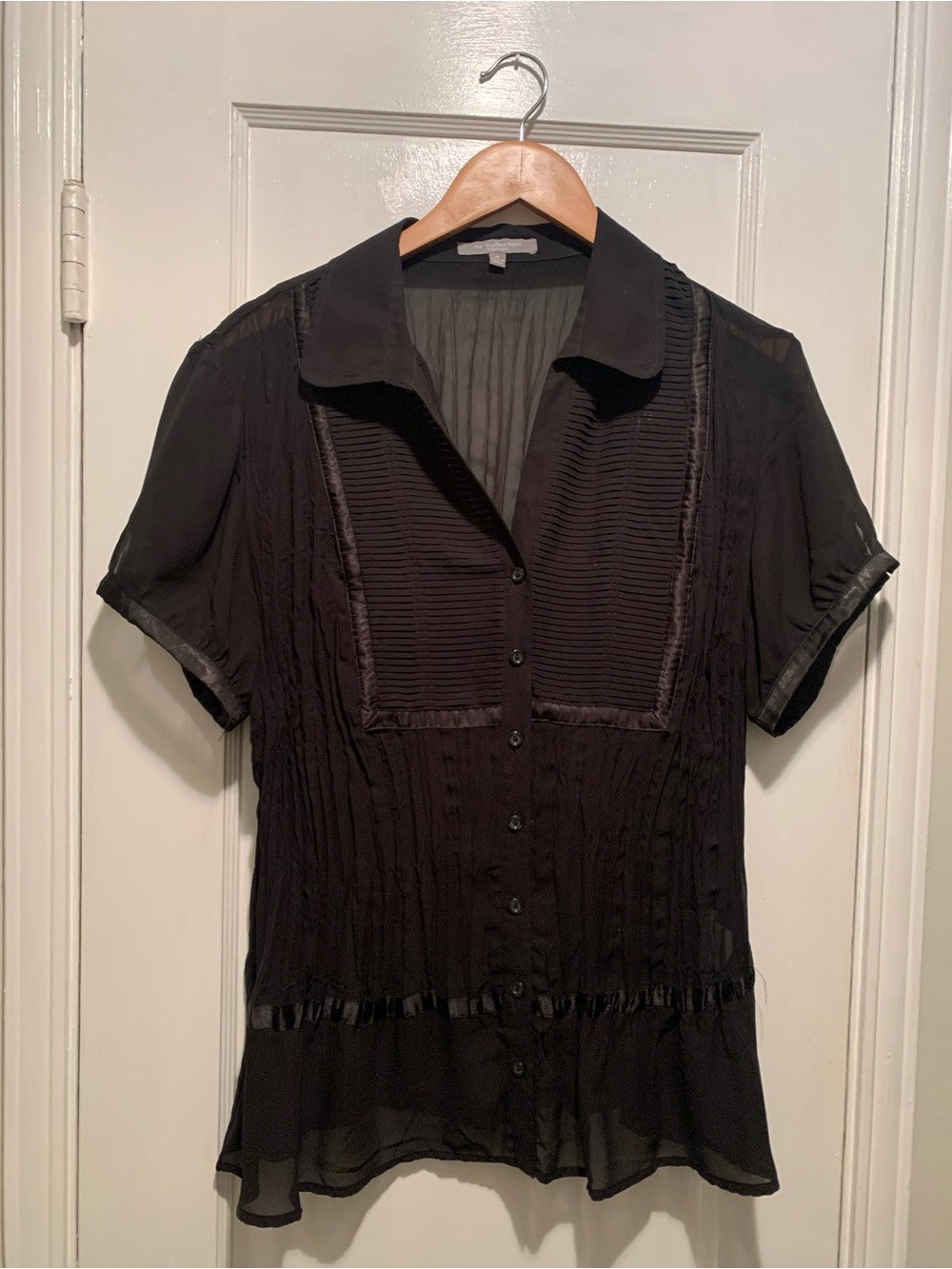 NY Collection Black Sheer Plus Size 1X Tuxedo Crinkle Blouse Satin Ribbon Trim